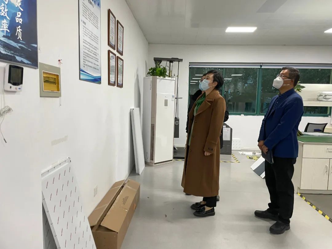 松江區(qū)副區(qū)長及政府眾領導蒞臨龍勝走訪調研 松江區(qū)副區(qū)長及政府眾領導蒞臨龍勝走訪調研